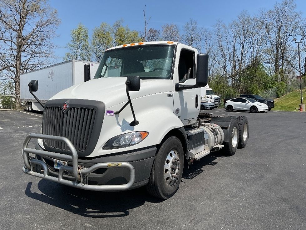 Day Cab Tractor-Heavy Duty Tractors-International-2019-RH613-Harrisburg-PA-431,773\n\t\tmiles-$ 22,750 - Image 3
