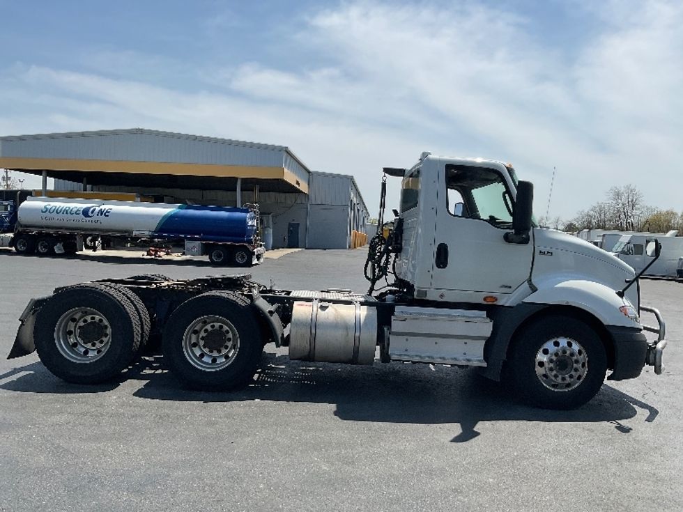 Day Cab Tractor-Heavy Duty Tractors-International-2019-RH613-Harrisburg-PA-431,773\n\t\tmiles-$ 22,750 - Image 8