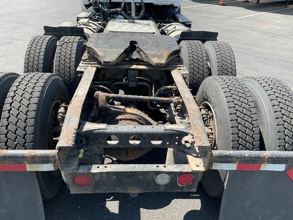 Day Cab Tractor-Heavy Duty Tractors-International-2019-RH613-Harrisburg-PA-442,434\n\t\tmiles-$ 22,750 - Image 6