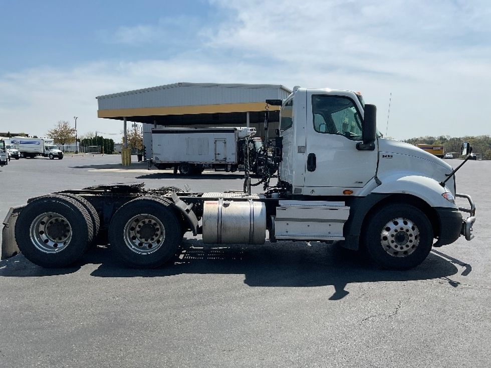 Day Cab Tractor-Heavy Duty Tractors-International-2019-RH613-Harrisburg-PA-442,434\n\t\tmiles-$ 22,750 - Image 8