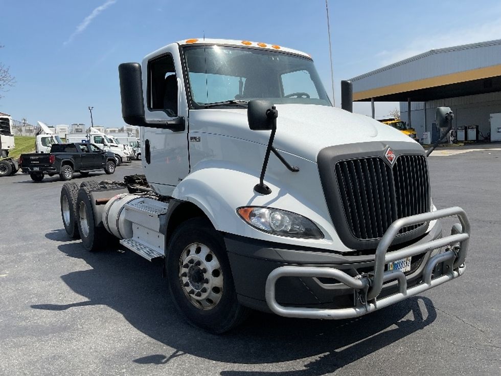Day Cab Tractor-Heavy Duty Tractors-International-2019-RH613-Harrisburg-PA-446,513\n\t\tmiles-$ 22,750 - Image 1