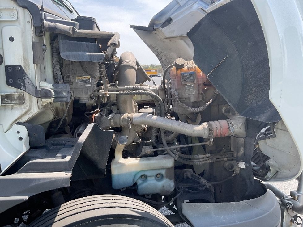 Day Cab Tractor-Heavy Duty Tractors-International-2019-RH613-Harrisburg-PA-446,513\n\t\tmiles-$ 22,750 - Image 15