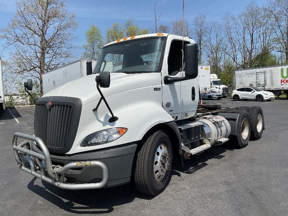 Day Cab Tractor-Heavy Duty Tractors-International-2019-RH613-Harrisburg-PA-446,513\n\t\tmiles-$ 22,750 - Image 3