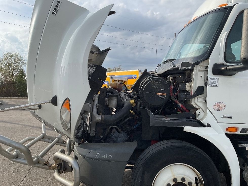 Day Cab Tractor-Heavy Duty Tractors-International-2019-RH613-Kentwood-MI-521,354\n\t\tmiles-$ 20,000 - Image 13