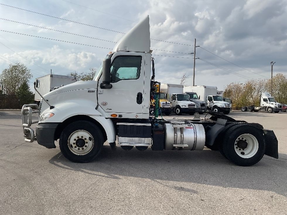 Day Cab Tractor-Heavy Duty Tractors-International-2019-RH613-Kentwood-MI-521,354\n\t\tmiles-$ 20,000 - Image 4