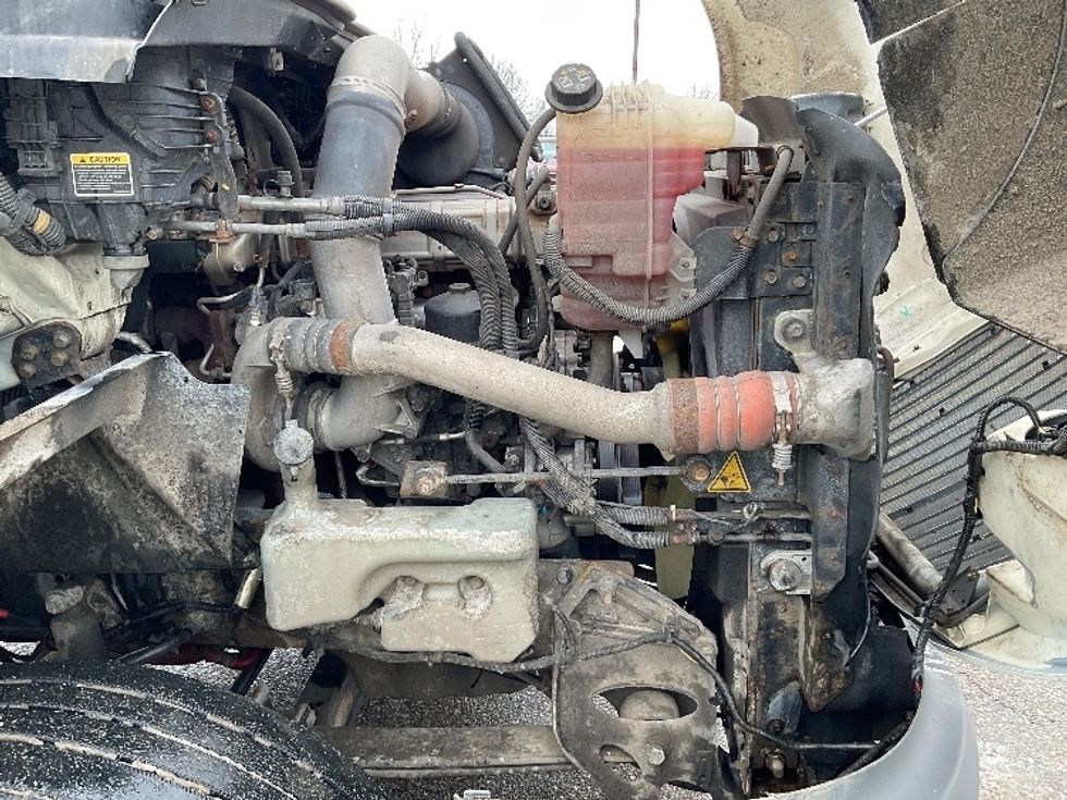 Day Cab Tractor-Heavy Duty Tractors-International-2019-RH613-Kentwood-MI-578,177\n\t\tmiles-$ 19,000 - Image 15