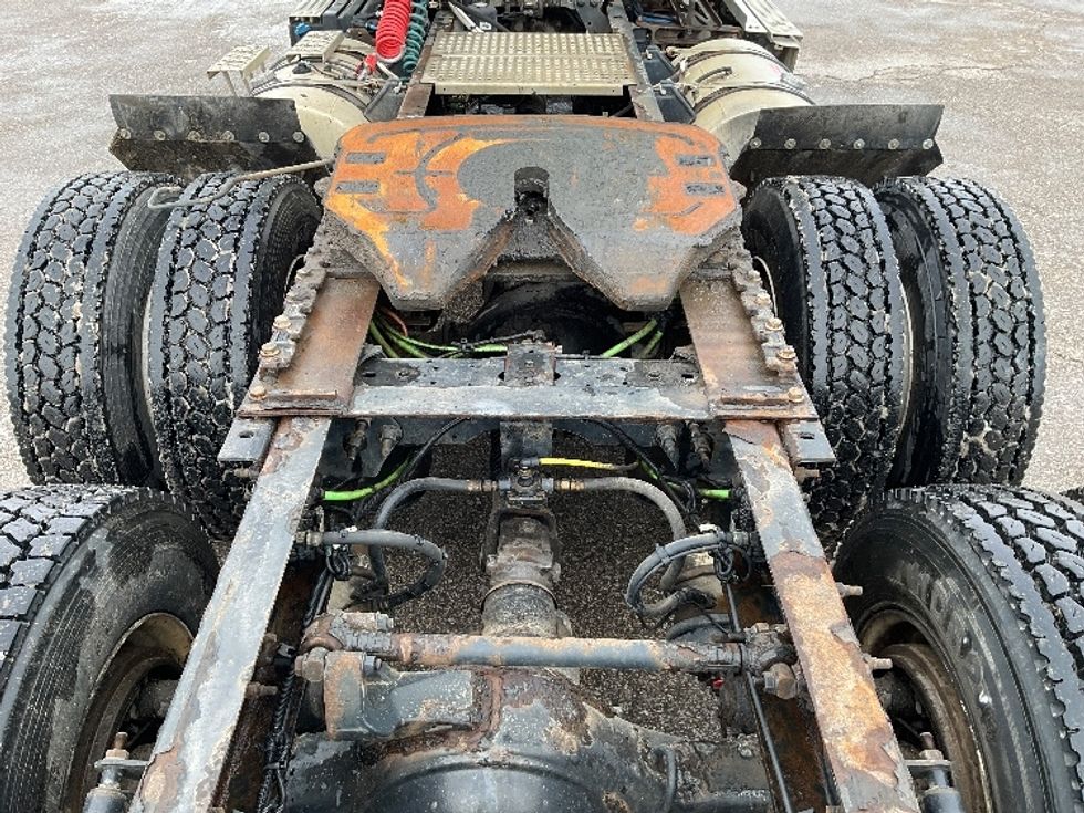Day Cab Tractor-Heavy Duty Tractors-International-2019-RH613-Kentwood-MI-578,177\n\t\tmiles-$ 19,000 - Image 6