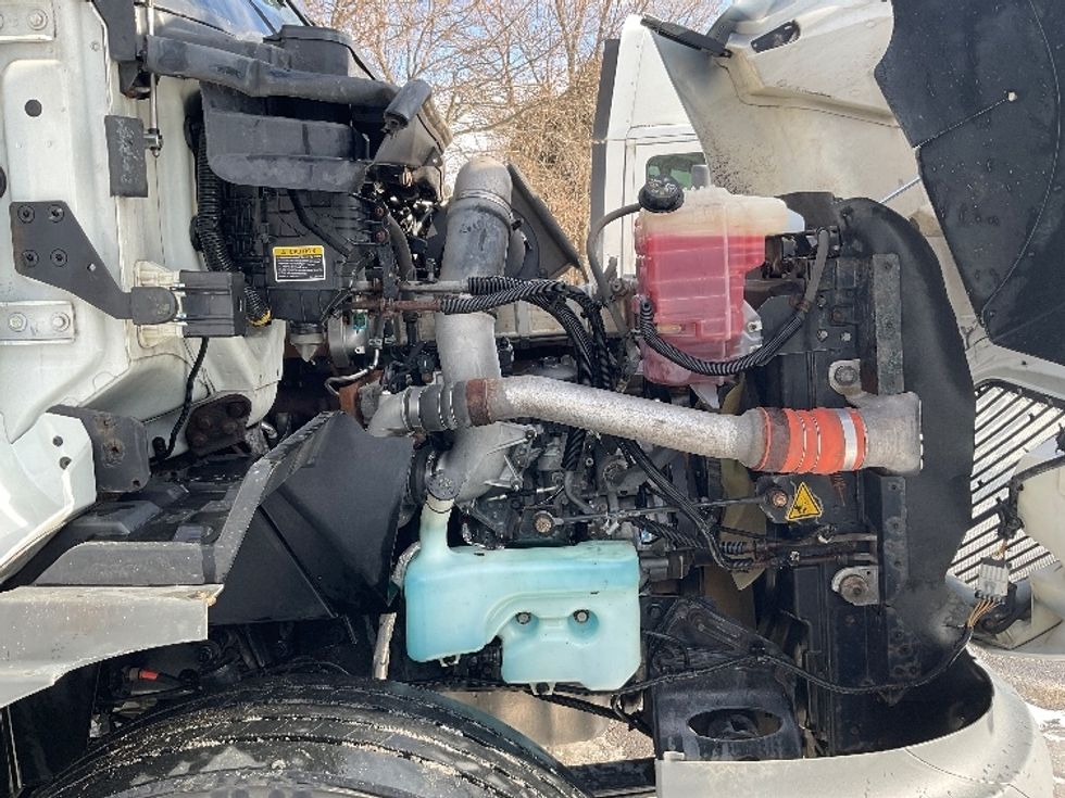 Day Cab Tractor-Heavy Duty Tractors-International-2019-RH613-La Porte-IN-211,149\n\t\tmiles-$ 14,000 - Image 15