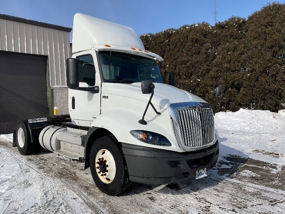 Day Cab Tractor-Heavy Duty Tractors-International-2019-RH613-La Porte-IN-360,081\n\t\tmiles-$ 14,000 - Image 1