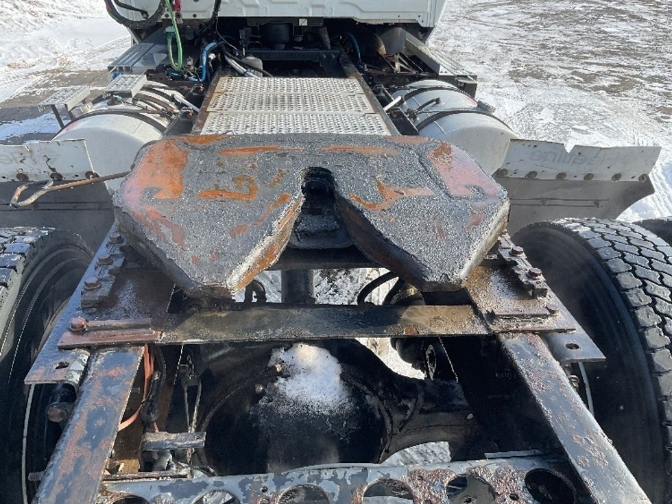 Day Cab Tractor-Heavy Duty Tractors-International-2019-RH613-La Porte-IN-360,081\n\t\tmiles-$ 14,000 - Image 6