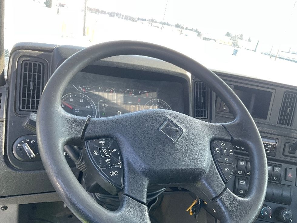 Day Cab Tractor-Heavy Duty Tractors-International-2019-RH613-La Porte-IN-360,281\n\t\tmiles-$ 14,000 - Image 11
