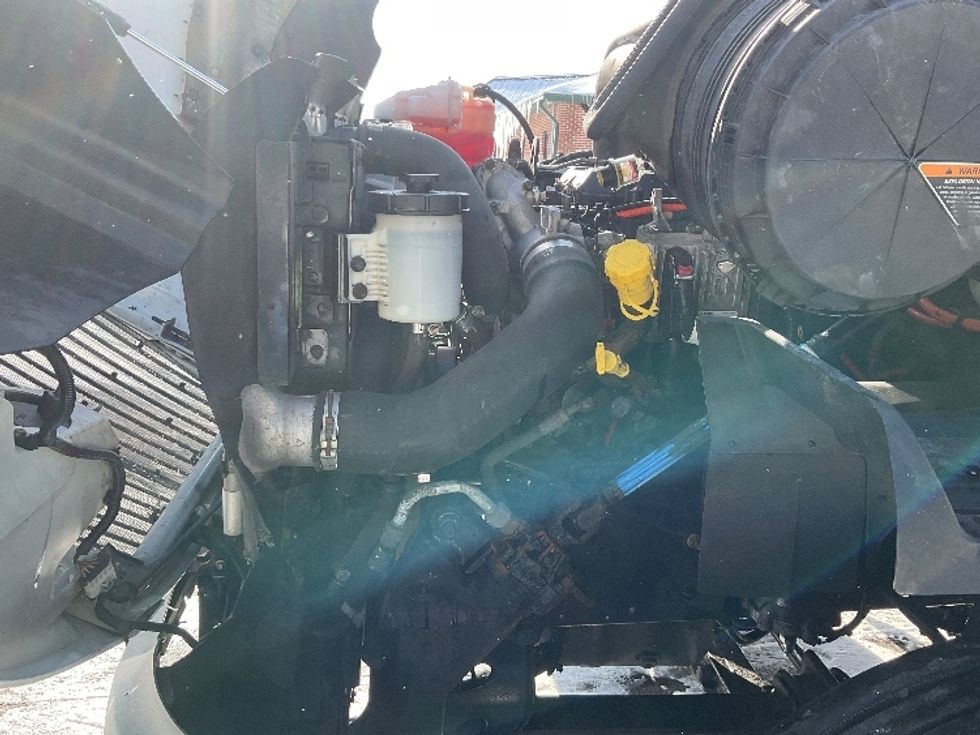 Day Cab Tractor-Heavy Duty Tractors-International-2019-RH613-La Porte-IN-360,281\n\t\tmiles-$ 14,000 - Image 16