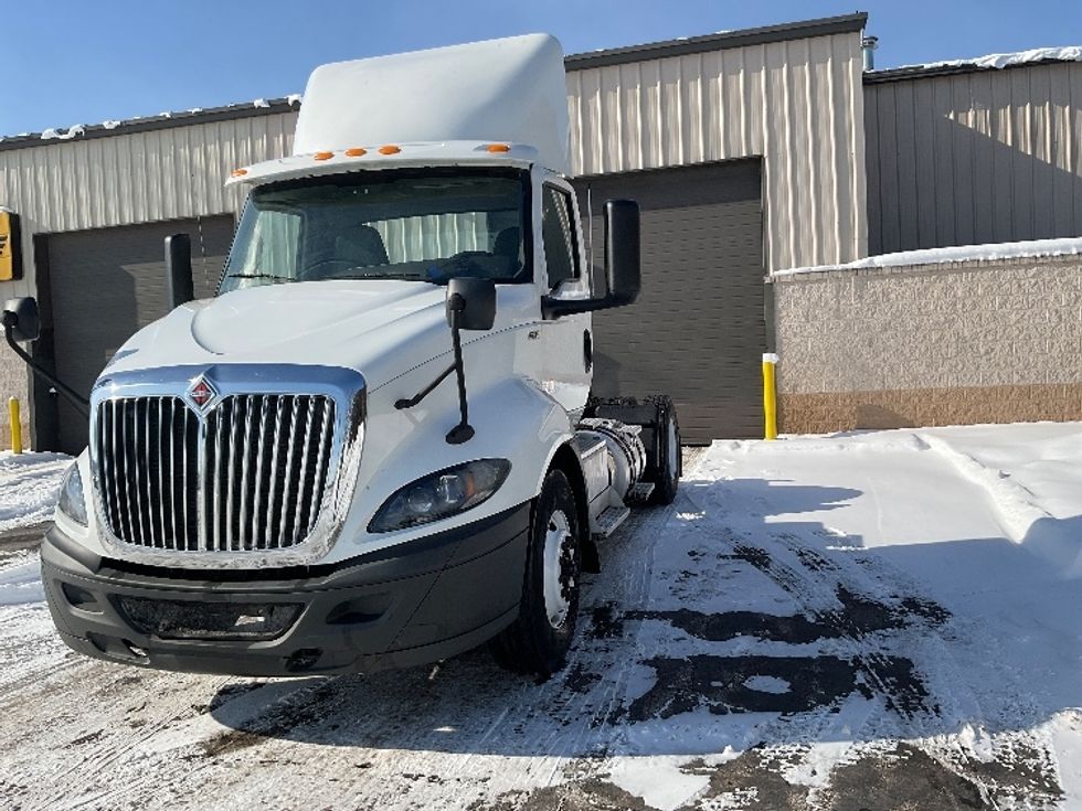 Day Cab Tractor-Heavy Duty Tractors-International-2019-RH613-La Porte-IN-360,281\n\t\tmiles-$ 14,000 - Image 3