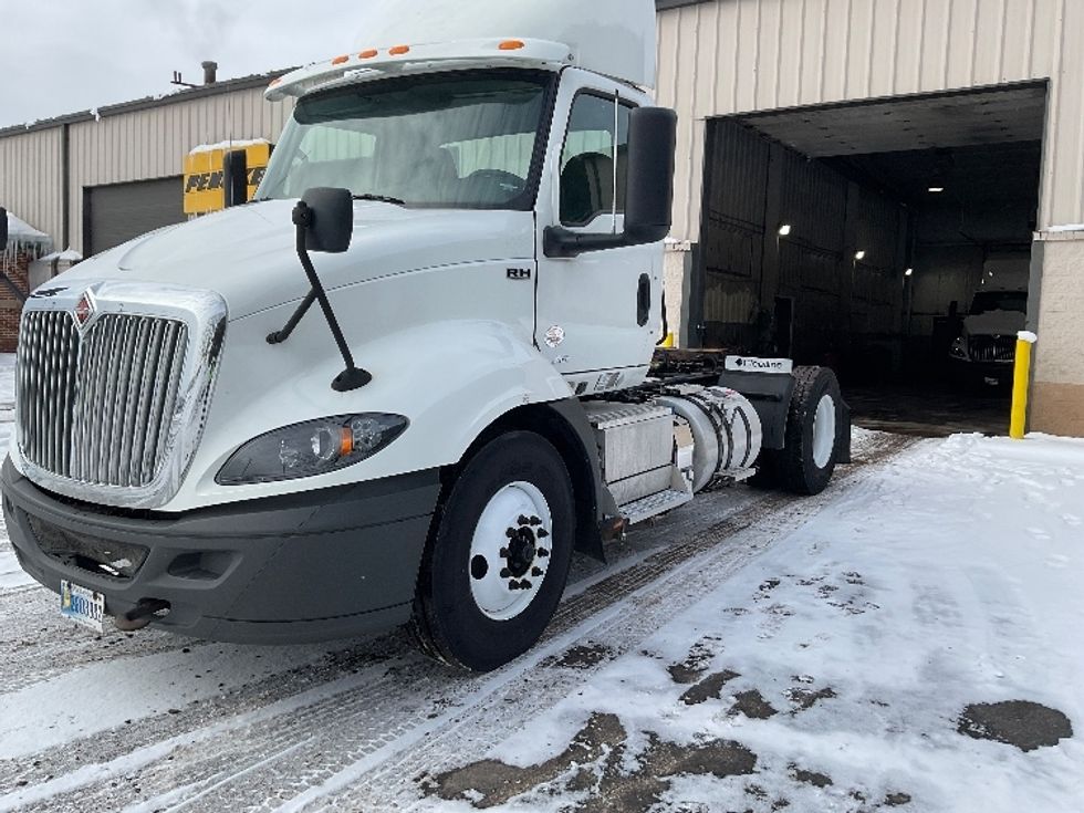 Day Cab Tractor-Heavy Duty Tractors-International-2019-RH613-La Porte-IN-395,592\n\t\tmiles-$ 14,000 - Image 3