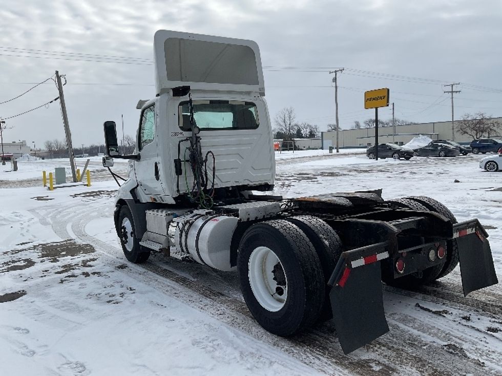Day Cab Tractor-Heavy Duty Tractors-International-2019-RH613-La Porte-IN-395,592\n\t\tmiles-$ 14,000 - Image 5
