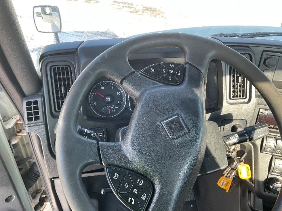 Day Cab Tractor-Heavy Duty Tractors-International-2019-RH613-La Porte-IN-398,341\n\t\tmiles-$ 14,000 - Image 11