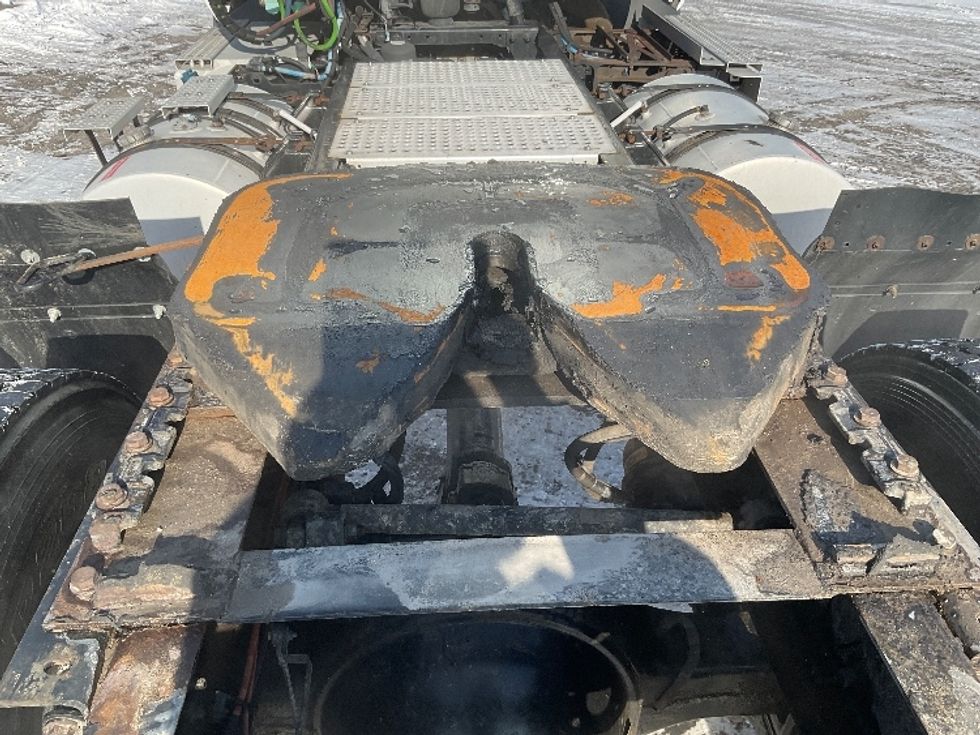 Day Cab Tractor-Heavy Duty Tractors-International-2019-RH613-La Porte-IN-398,341\n\t\tmiles-$ 14,000 - Image 6