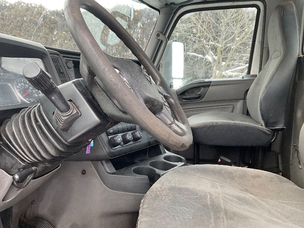 Day Cab Tractor-Heavy Duty Tractors-International-2019-RH613-La Porte-IN-445,727\n\t\tmiles-$ 14,000 - Image 10