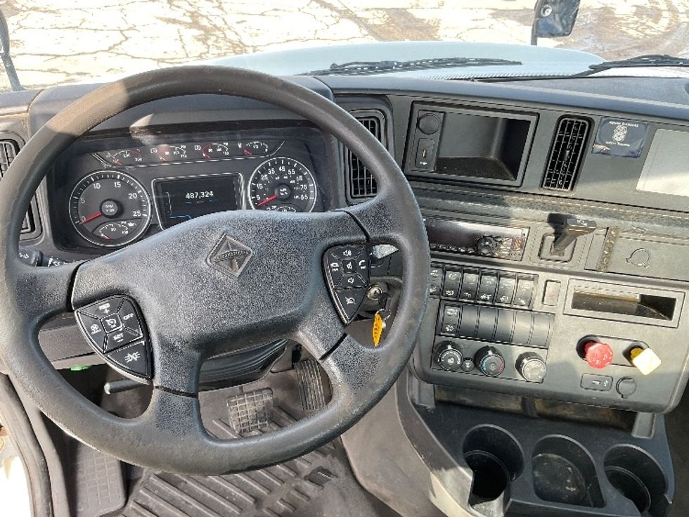 Day Cab Tractor-Heavy Duty Tractors-International-2019-RH613-La Porte-IN-487,206\n\t\tmiles-$ 14,000 - Image 11