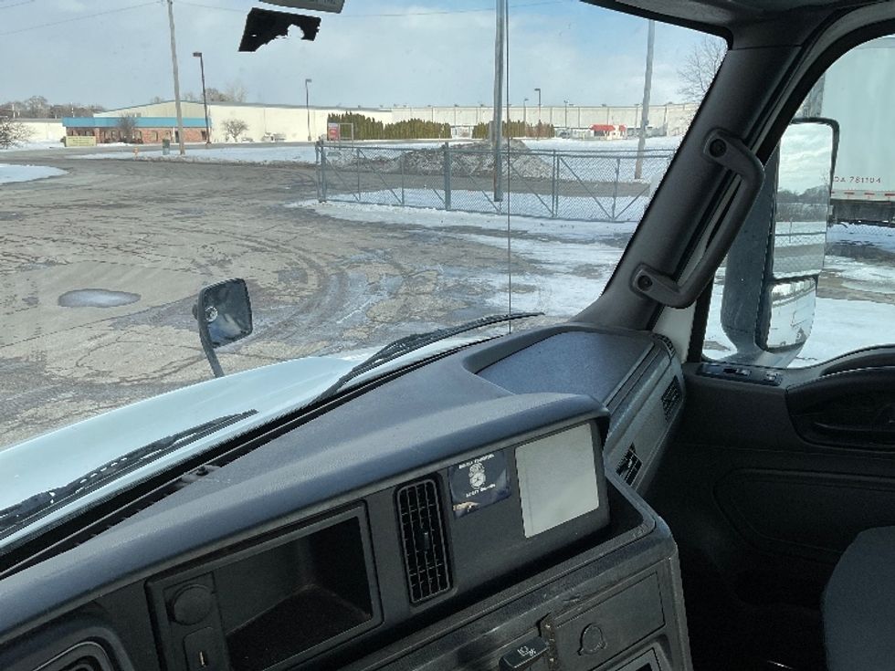 Day Cab Tractor-Heavy Duty Tractors-International-2019-RH613-La Porte-IN-487,206\n\t\tmiles-$ 14,000 - Image 13