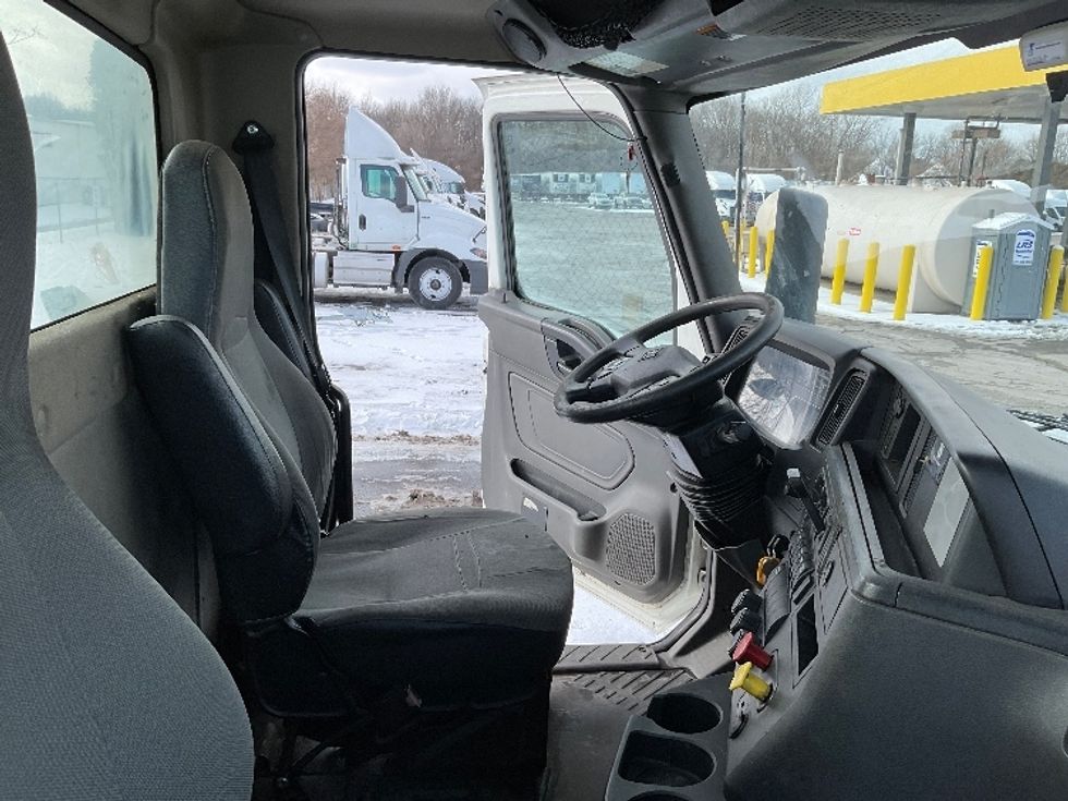 Day Cab Tractor-Heavy Duty Tractors-International-2019-RH613-La Porte-IN-487,206\n\t\tmiles-$ 14,000 - Image 14