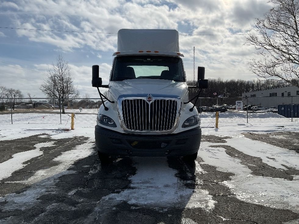 Day Cab Tractor-Heavy Duty Tractors-International-2019-RH613-La Porte-IN-487,206\n\t\tmiles-$ 14,000 - Image 2