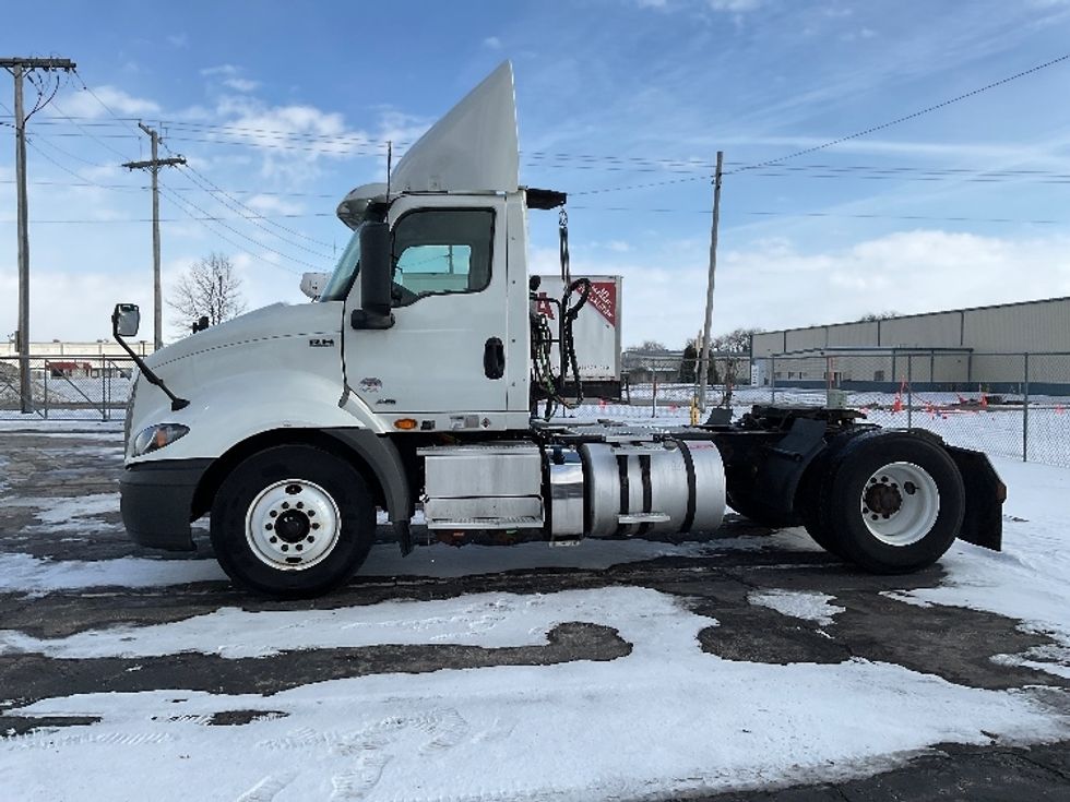 Day Cab Tractor-Heavy Duty Tractors-International-2019-RH613-La Porte-IN-487,206\n\t\tmiles-$ 14,000 - Image 4