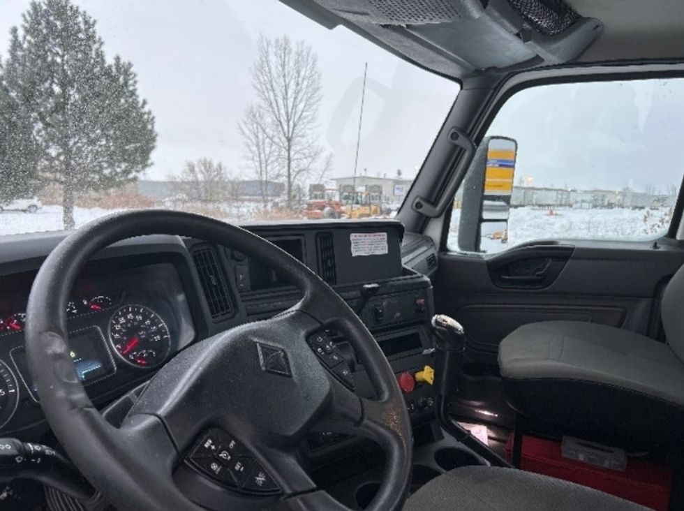 Day Cab Tractor-Heavy Duty Tractors-International-2019-RH613-Lansing-MI-245,277\n\t\tmiles-$ 14,000 - Image 10