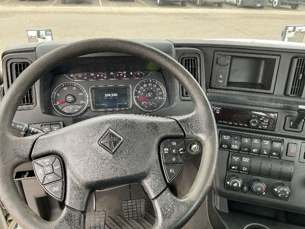 Day Cab Tractor-Heavy Duty Tractors-International-2019-RH613-Lansing-MI-287,060\n\t\tmiles-$ 23,250 - Image 11