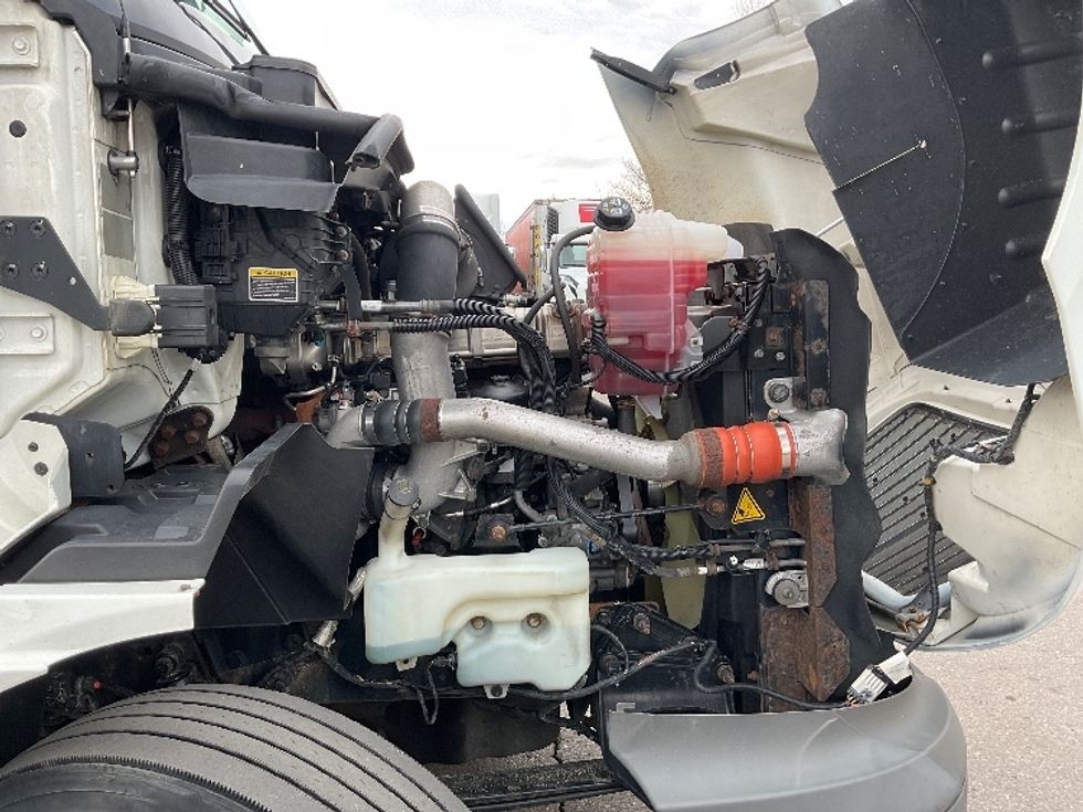 Day Cab Tractor-Heavy Duty Tractors-International-2019-RH613-Lansing-MI-287,060\n\t\tmiles-$ 23,250 - Image 15