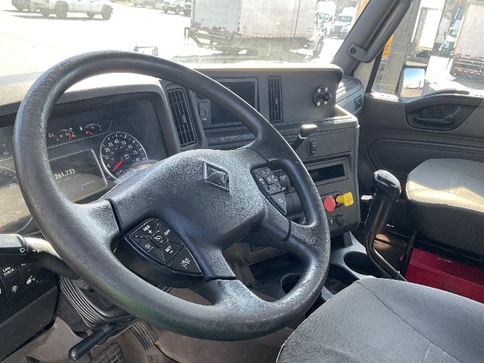 Day Cab Tractor-Heavy Duty Tractors-International-2019-RH613-Little Rock-AR-261,733\n\t\tmiles-$ 24,500 - Image 10