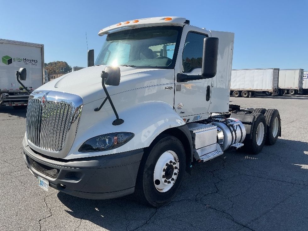 Day Cab Tractor-Heavy Duty Tractors-International-2019-RH613-Little Rock-AR-261,733\n\t\tmiles-$ 24,500 - Image 3