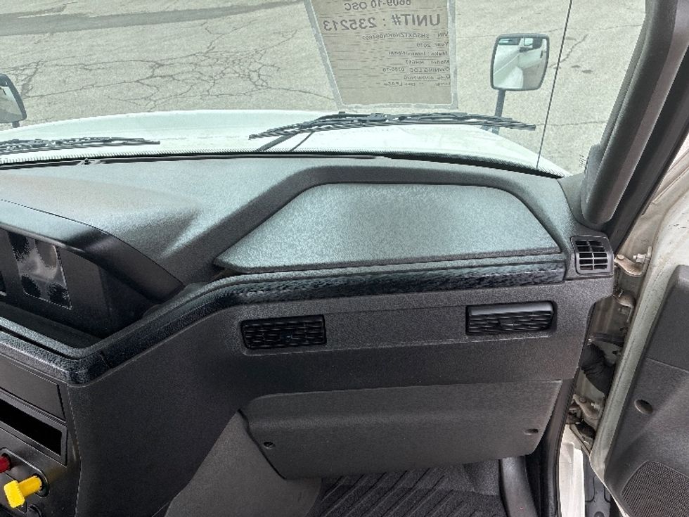 Day Cab Tractor-Heavy Duty Tractors-International-2019-RH613-Nashville (Mount Juliet)-TN-329,151\n\t\tmiles-$ 14,250 - Image 13