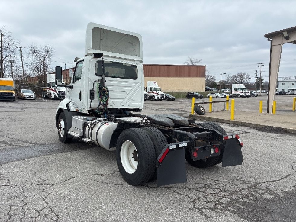 Day Cab Tractor-Heavy Duty Tractors-International-2019-RH613-Nashville (Mount Juliet)-TN-329,151\n\t\tmiles-$ 14,250 - Image 5