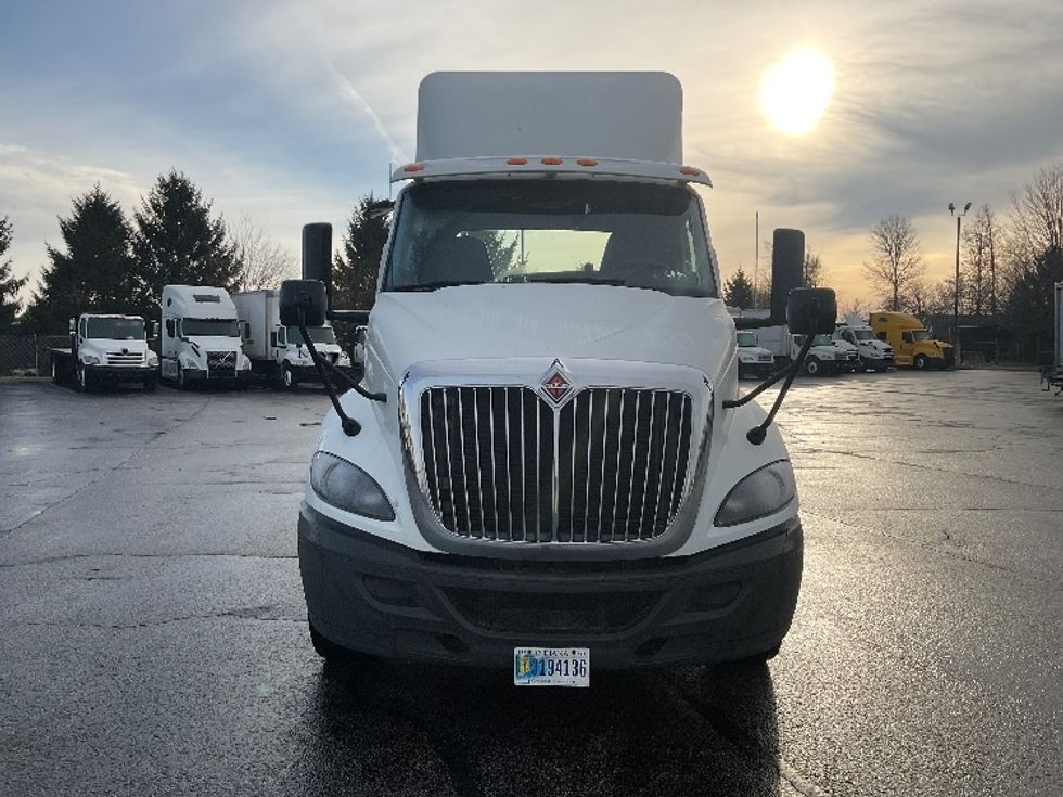 Day Cab Tractor-Heavy Duty Tractors-International-2019-RH613-Perrysburg-OH-556,731\n\t\tmiles-$ 15,000 - Image 2