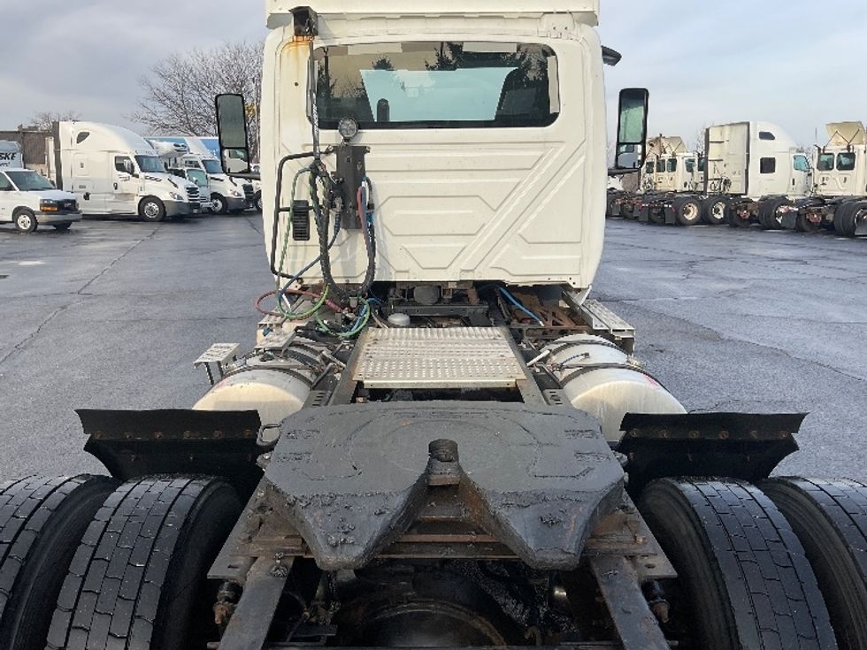 Day Cab Tractor-Heavy Duty Tractors-International-2019-RH613-Perrysburg-OH-556,731\n\t\tmiles-$ 15,000 - Image 6