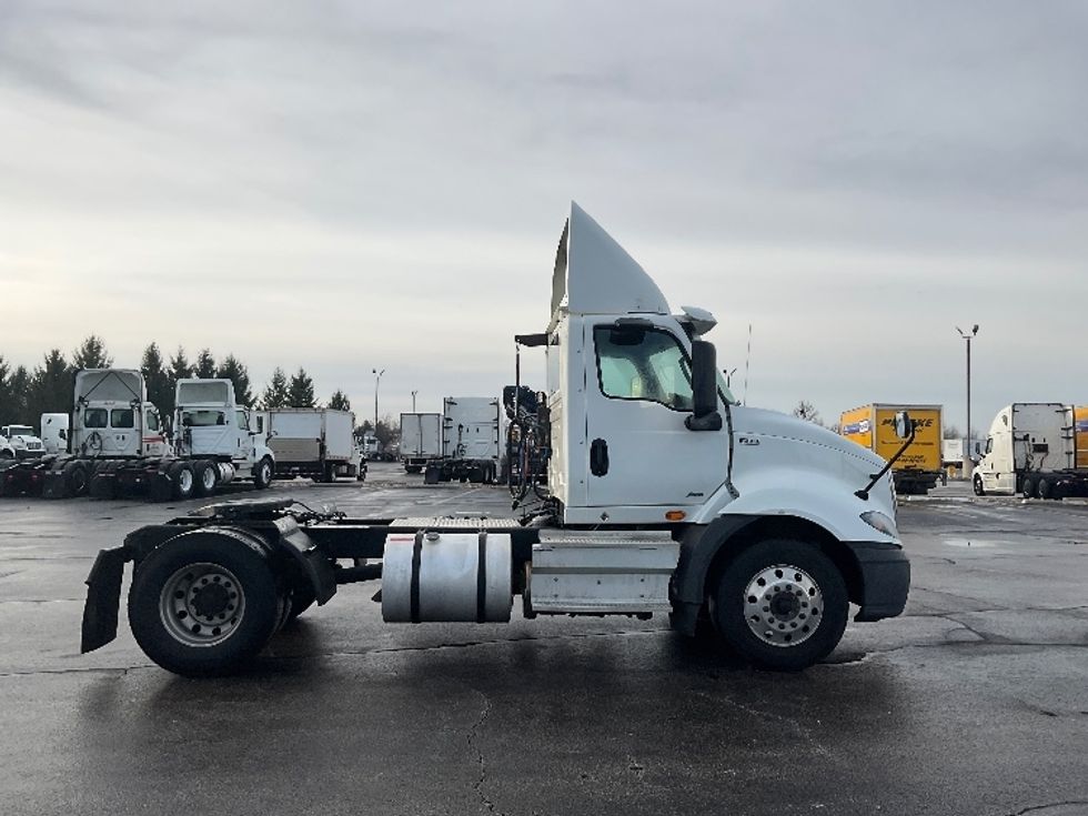 Day Cab Tractor-Heavy Duty Tractors-International-2019-RH613-Perrysburg-OH-556,731\n\t\tmiles-$ 15,000 - Image 8