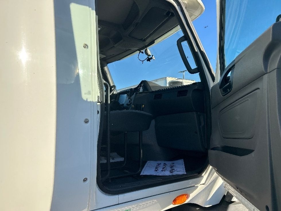 Day Cab Tractor-Heavy Duty Tractors-International-2019-RH613-Phoenix-AZ-415,819\n\t\tmiles-$ 29,250 - Image 11