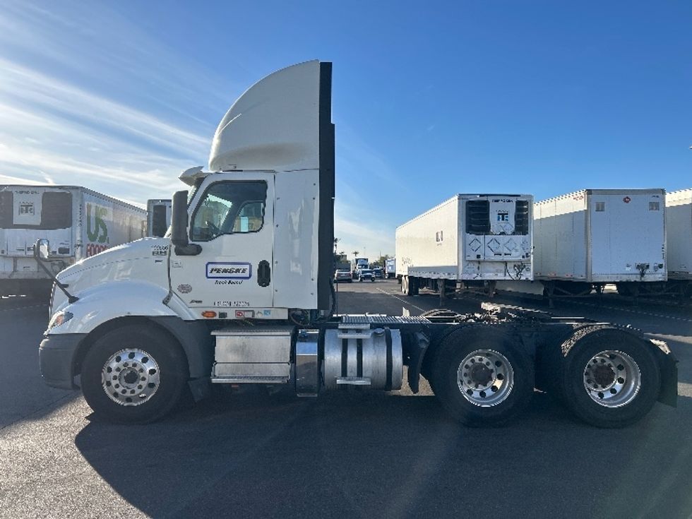 Day Cab Tractor-Heavy Duty Tractors-International-2019-RH613-Phoenix-AZ-415,819\n\t\tmiles-$ 29,250 - Image 4