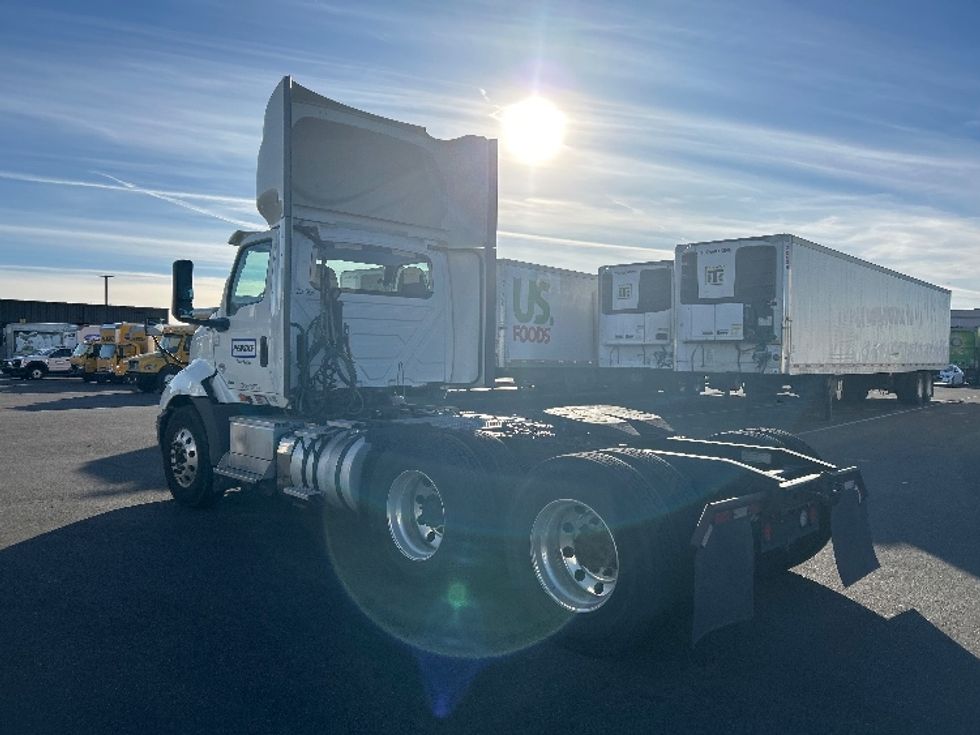 Day Cab Tractor-Heavy Duty Tractors-International-2019-RH613-Phoenix-AZ-415,819\n\t\tmiles-$ 29,250 - Image 5