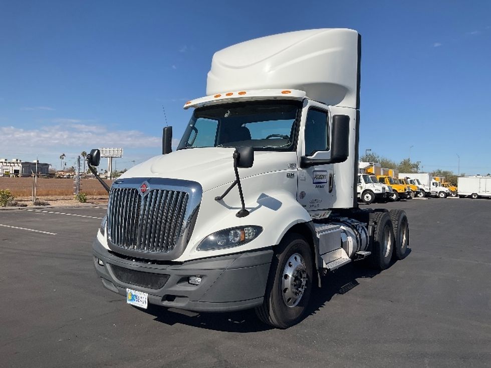 Day Cab Tractor-Heavy Duty Tractors-International-2019-RH613-Phoenix-AZ-424,571\n\t\tmiles-$ 28,750 - Image 3