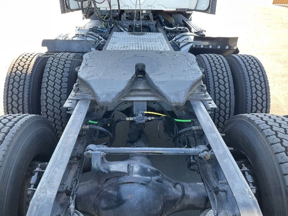 Day Cab Tractor-Heavy Duty Tractors-International-2019-RH613-Phoenix-AZ-424,571\n\t\tmiles-$ 28,750 - Image 6