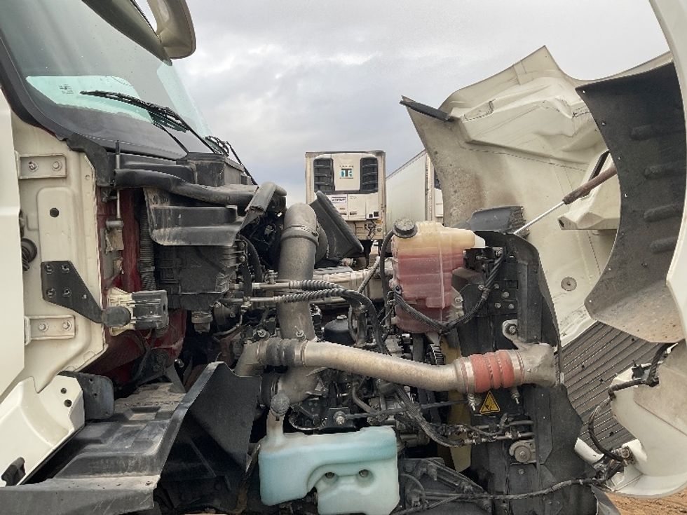 Day Cab Tractor-Heavy Duty Tractors-International-2019-RH613-Phoenix-AZ-451,664\n\t\tmiles-$ 27,000 - Image 15