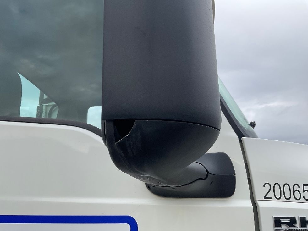 Day Cab Tractor-Heavy Duty Tractors-International-2019-RH613-Phoenix-AZ-451,664\n\t\tmiles-$ 27,000 - Image 19