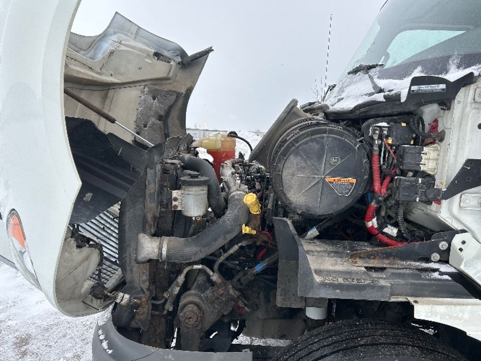 Day Cab Tractor-Heavy Duty Tractors-International-2019-RH613-Saginaw-MI-335,844\n\t\tmiles-$ 15,000 - Image 16