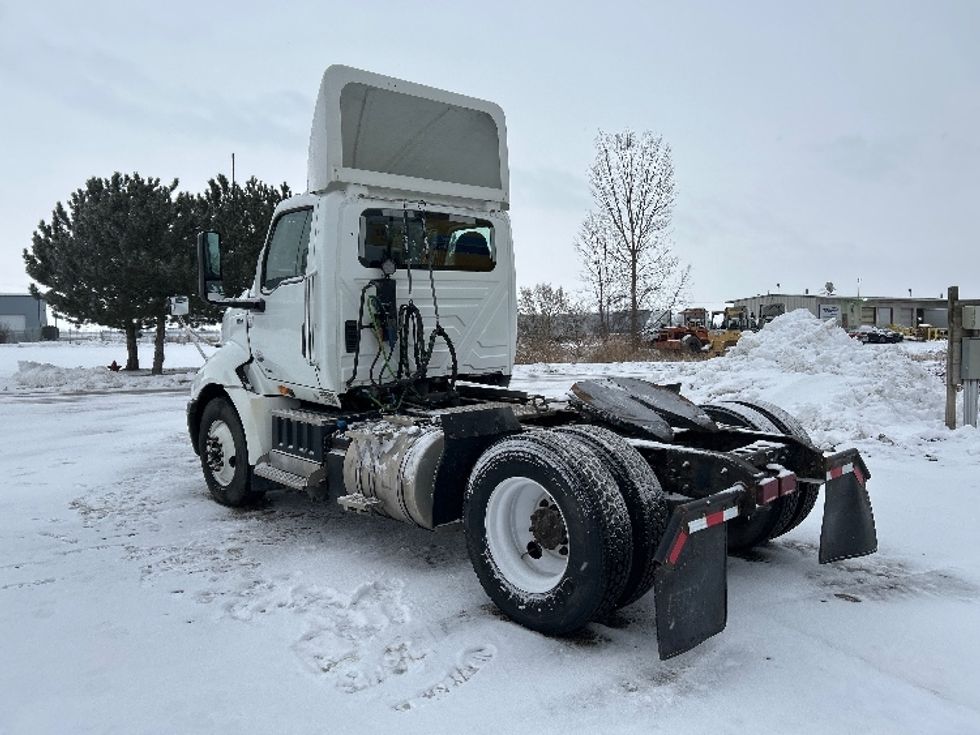 Day Cab Tractor-Heavy Duty Tractors-International-2019-RH613-Saginaw-MI-335,844\n\t\tmiles-$ 15,000 - Image 5
