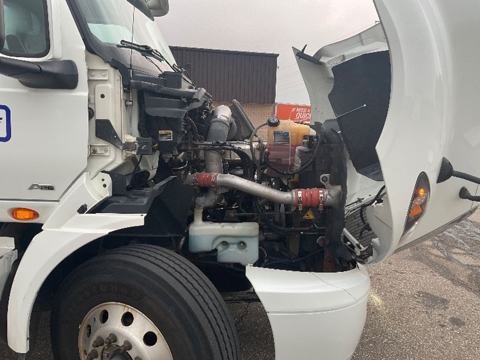 Day Cab Tractor-Heavy Duty Tractors-International-2019-RH613-Warren-MI-338,520\n\t\tmiles-$ 23,500 - Image 15