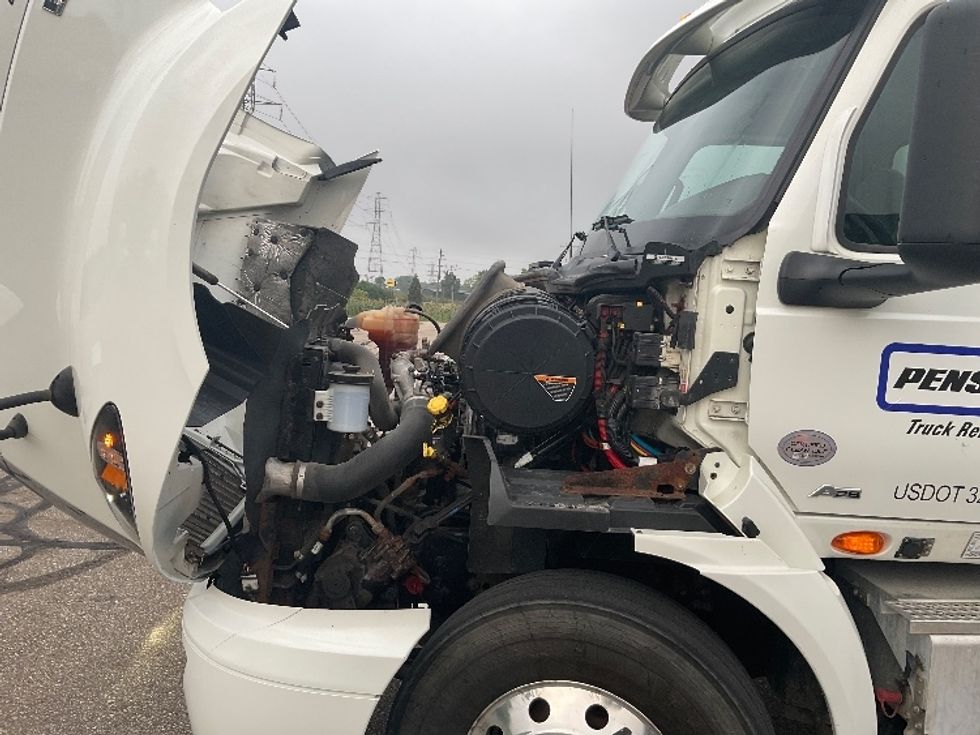 Day Cab Tractor-Heavy Duty Tractors-International-2019-RH613-Warren-MI-338,520\n\t\tmiles-$ 23,500 - Image 16