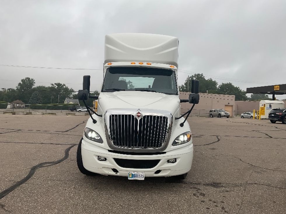 Day Cab Tractor-Heavy Duty Tractors-International-2019-RH613-Warren-MI-338,520\n\t\tmiles-$ 23,500 - Image 2