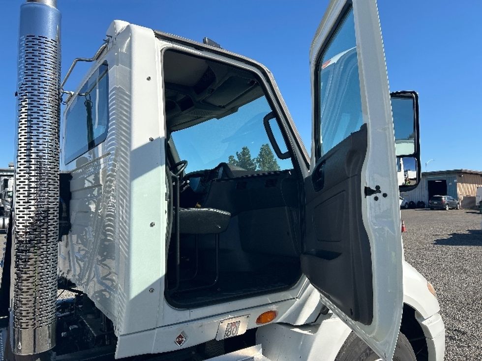 Day Cab Tractor-Heavy Duty Tractors-International-2019-RH613-West Sacramento-CA-64,536\n\t\tmiles-$ 20,250 - Image 12